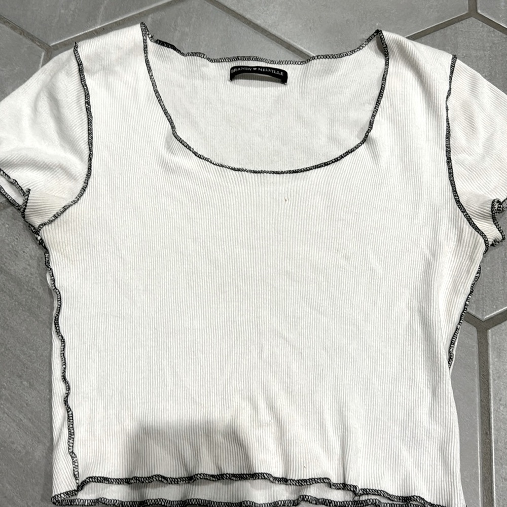 Brandy Melville tee